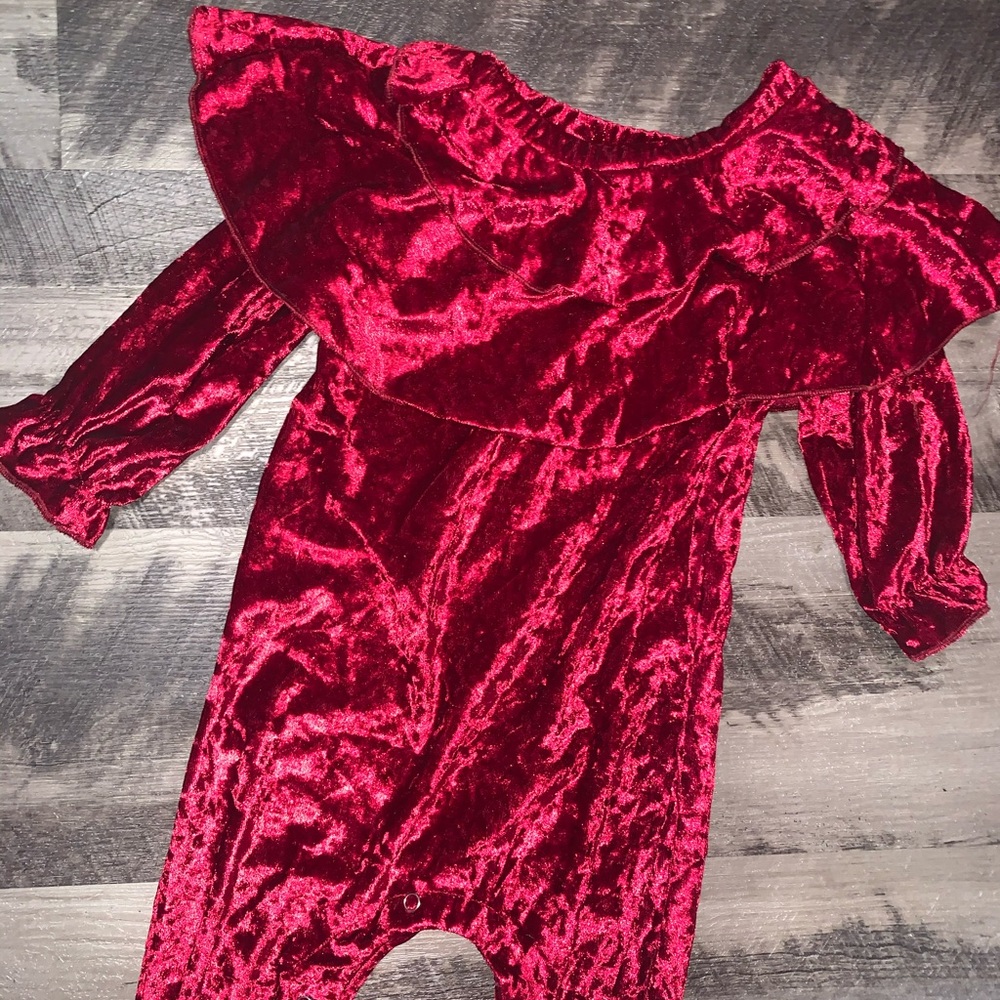 🎃Red velvet romper